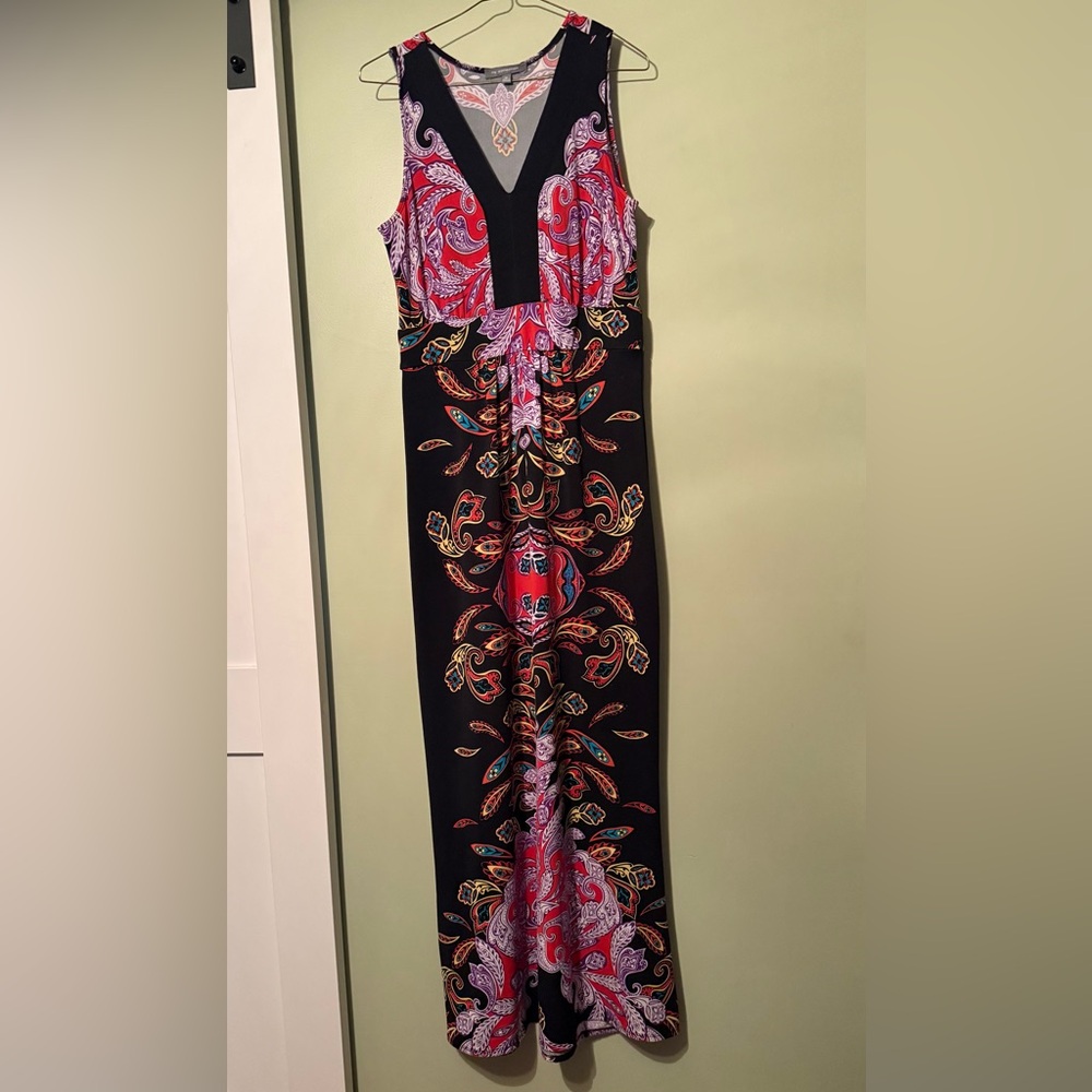 My Collection Black and Red V-Neck Sleeveless Maxi Dress